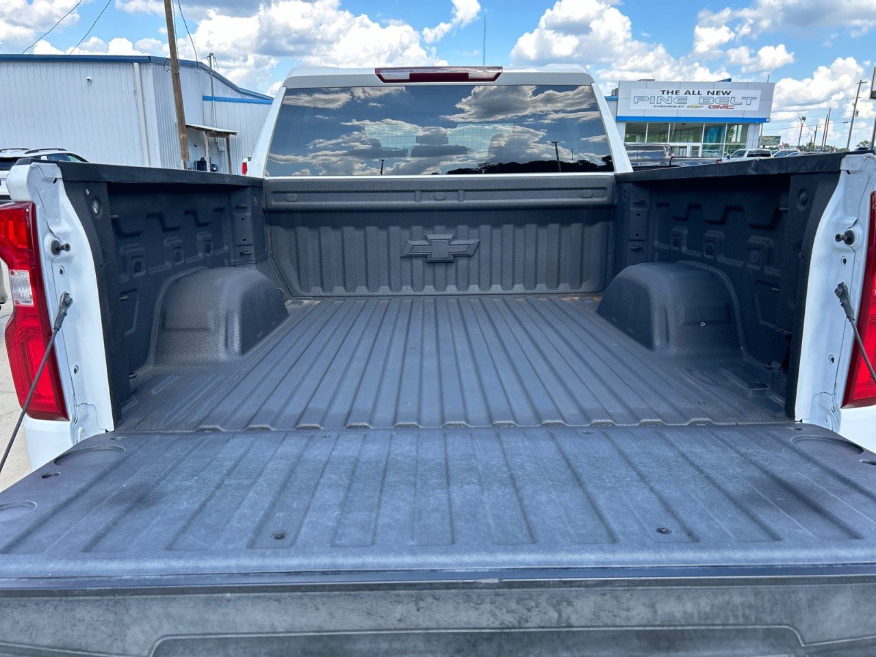 Used 2024 Summit White Chevrolet LT Trail Boss image 7