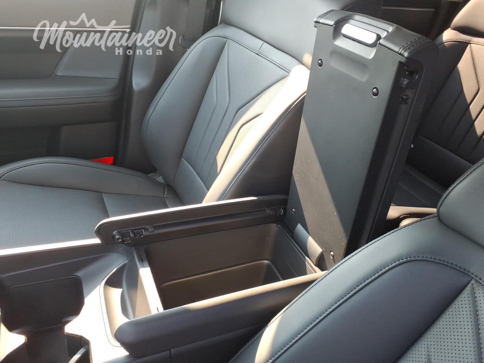 Used 2026 Serenity White Hyundai SEL image 36
