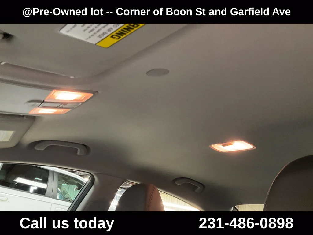 Used 2013 Gray Hyundai GLS image 13