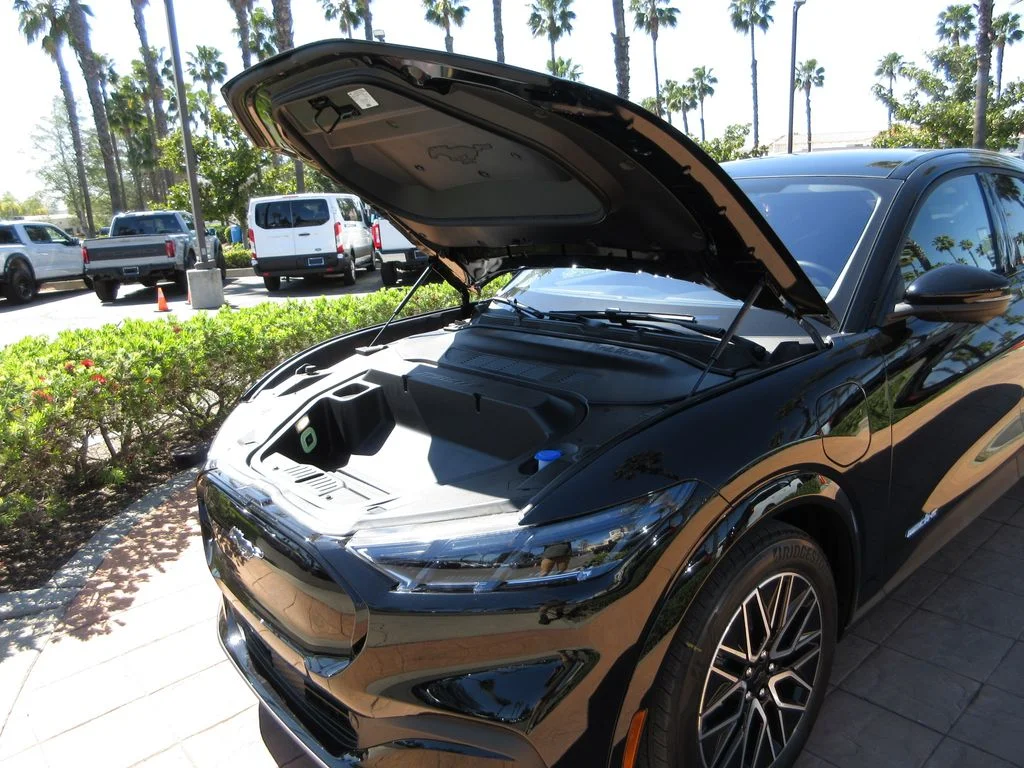 New 2026 Shadow Black Ford Premium image 27