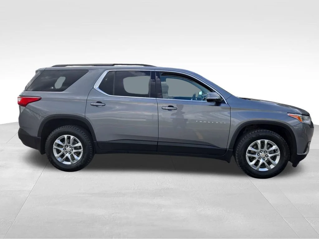 Used 2019 Satin Steel Metallic Chevrolet LT Cloth image 10