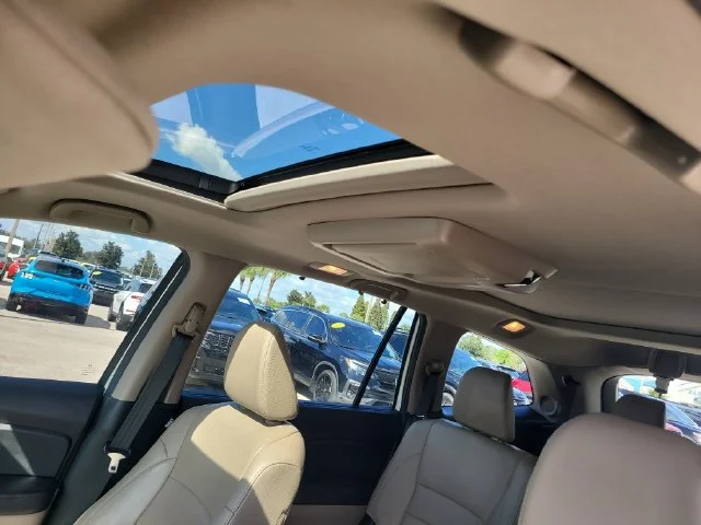 Certified Used 2019 White Honda Elite image 24