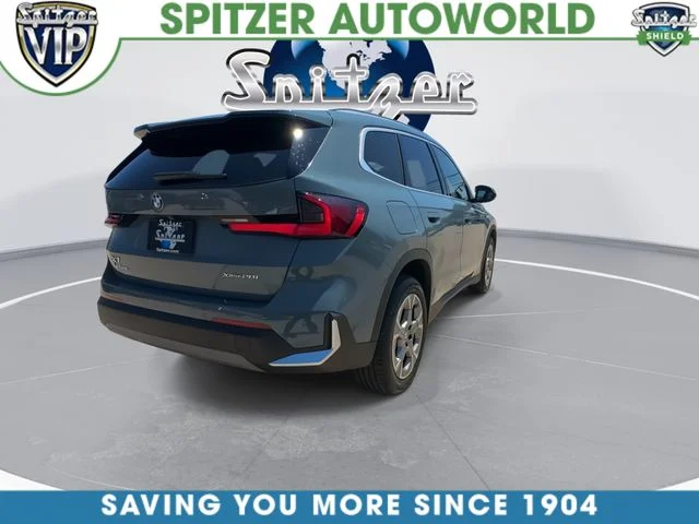 Used 2023 Green BMW xDrive28i image 9