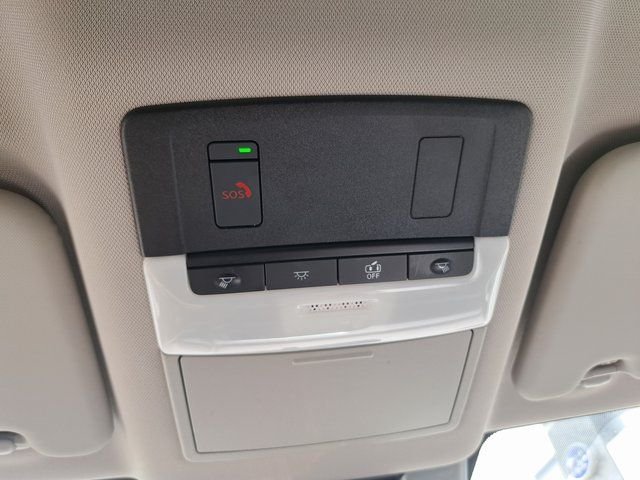 Used 2021 Silver Nissan SV image 19