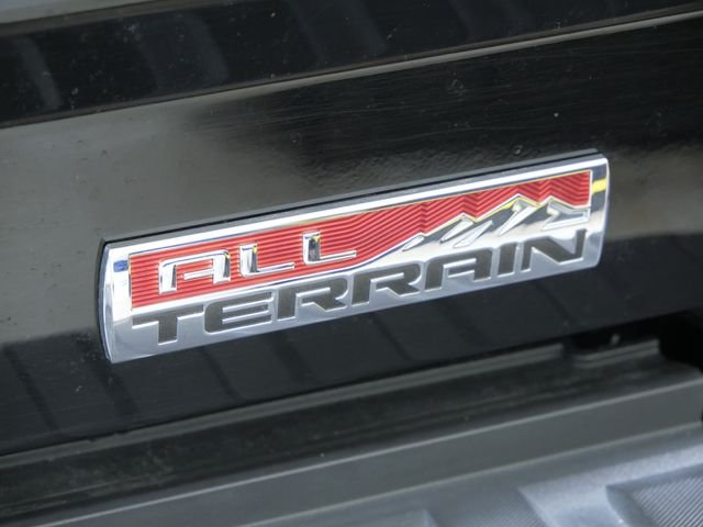 Used 2016 Black GMC SLT image 10