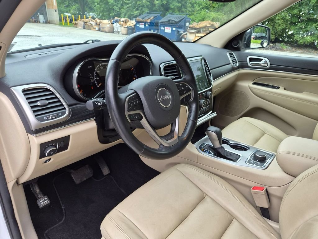 Used 2021 White Jeep Limited image 13