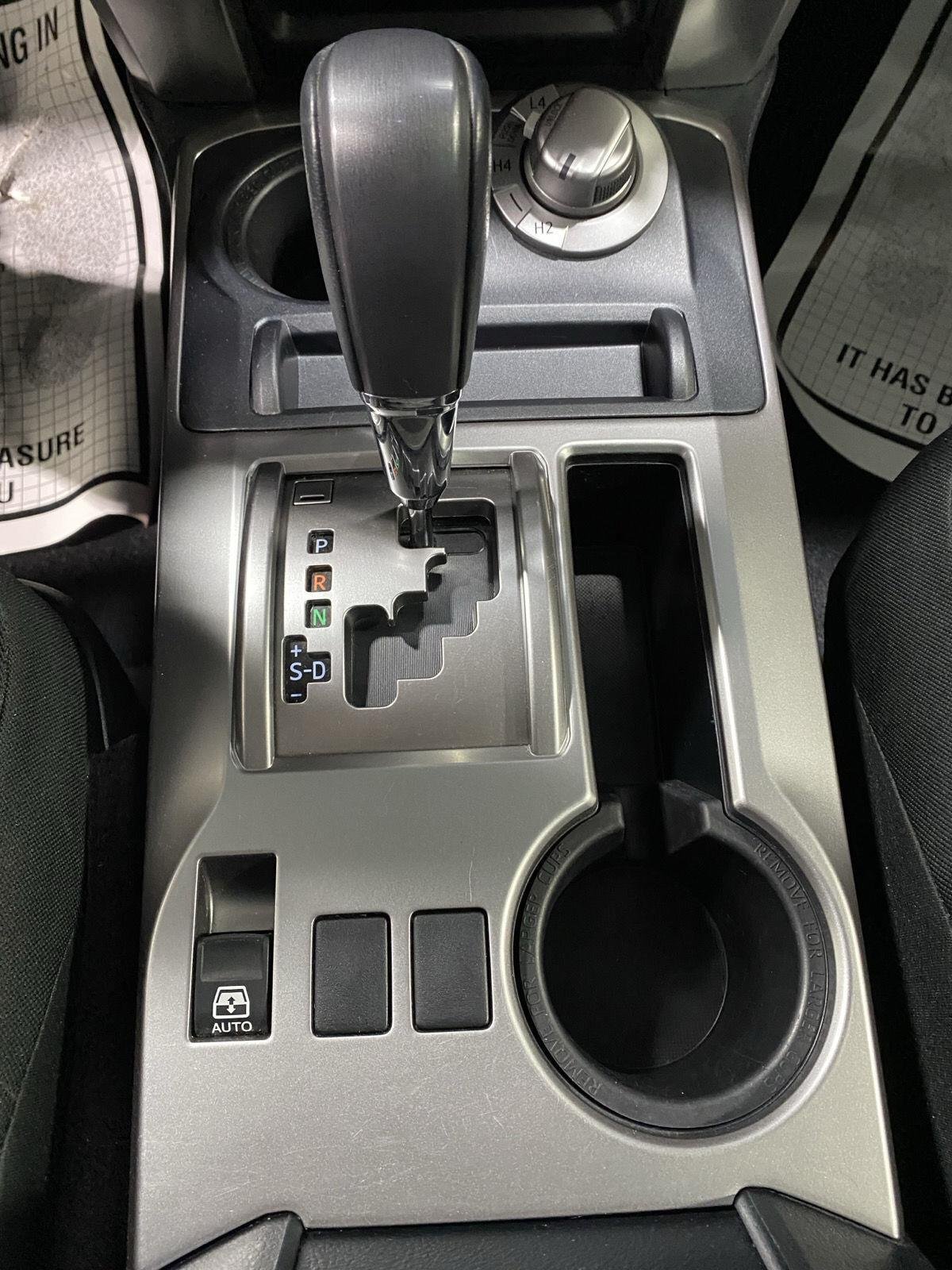 Used 2024 Ice Cap Toyota SR5 image 27