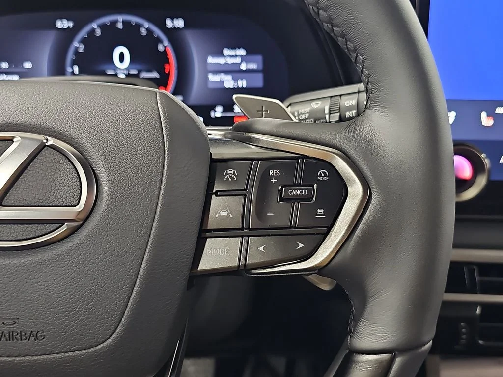 New 2026 Eminent White Pearl Lexus PREMIUM image 16