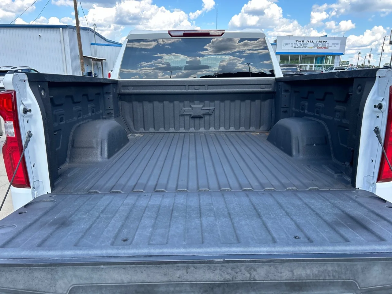 Used 2024 Summit White Chevrolet LT Trail Boss image 7