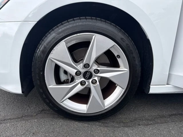 Used 2023 Glacier White Audi Premium image 23