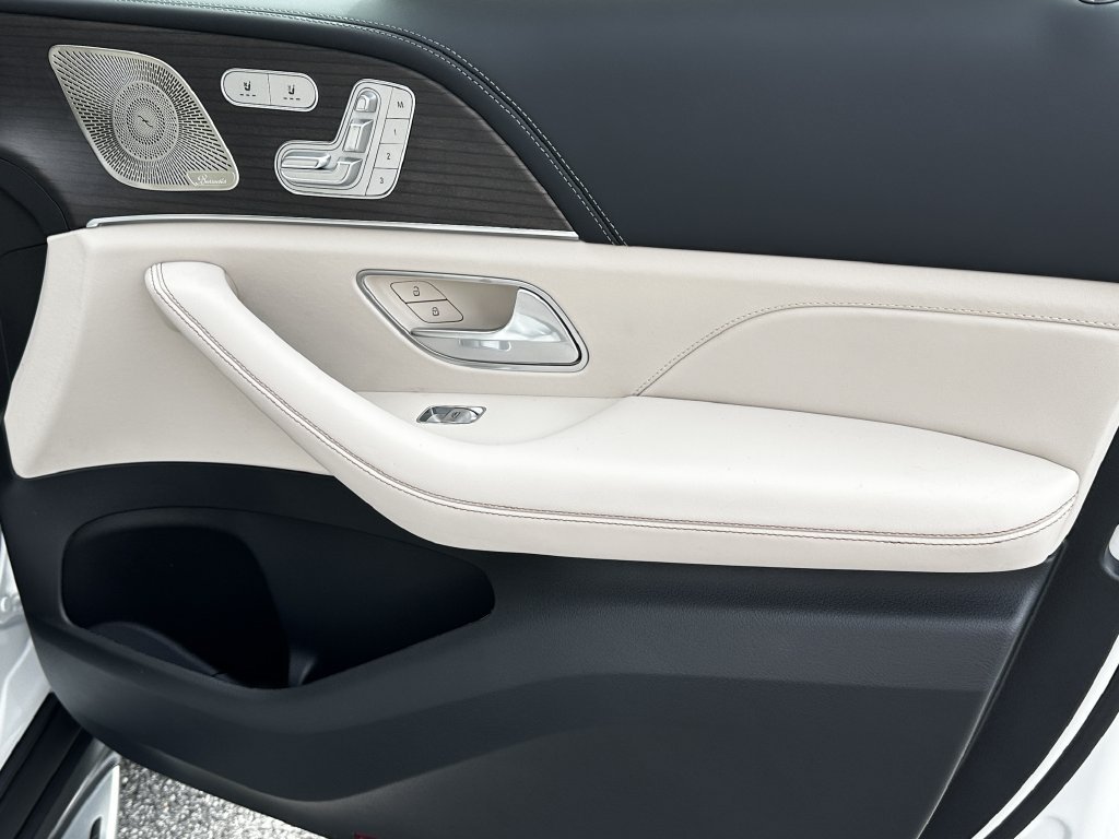 New 2027 MANUFAKTUR Moonlight White Metallic Mercedes-Benz AMG® GLE 53e image 53