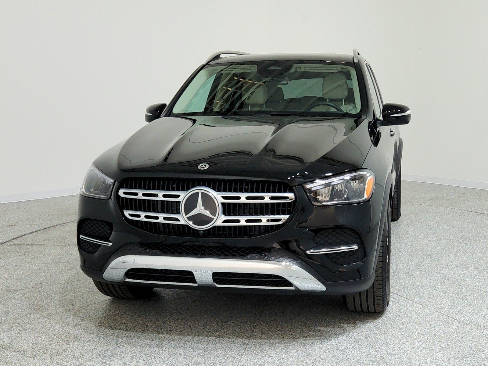 Certified Used 2025 Black Mercedes-Benz GLE 350 image 2