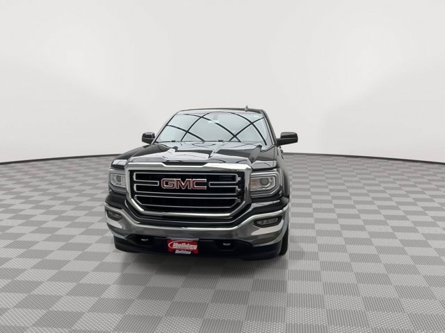 Used 2019 Onyx Black GMC SLE image 32