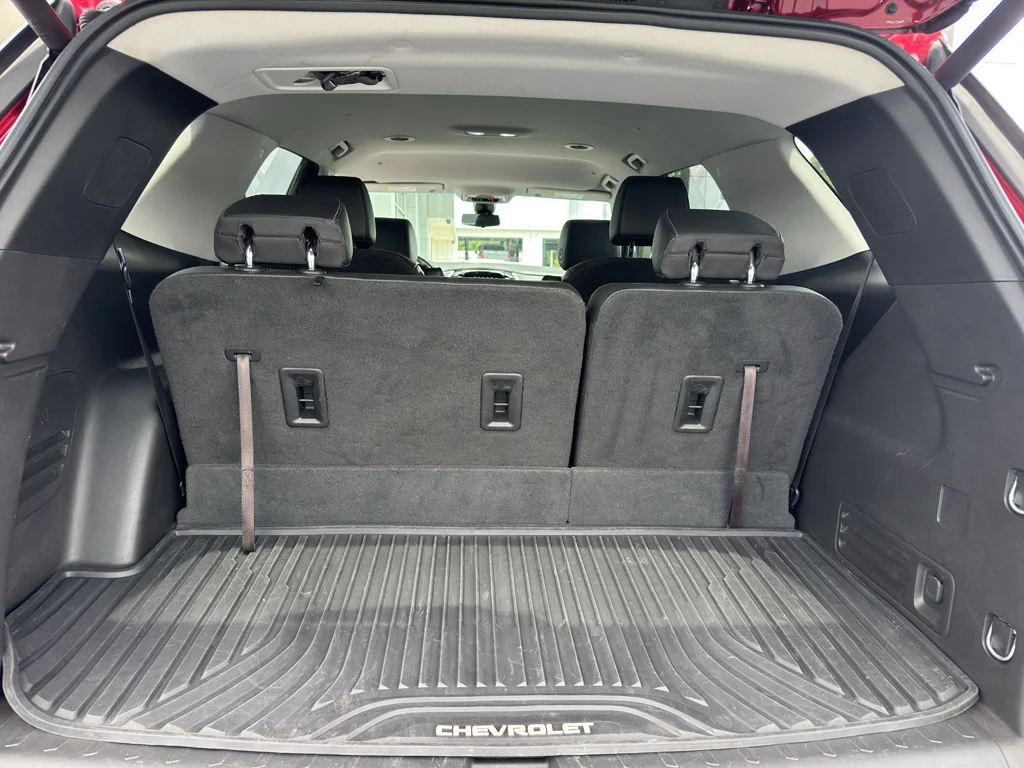Used 2019 CAJUN RED TINTCOAT Chevrolet RS image 23