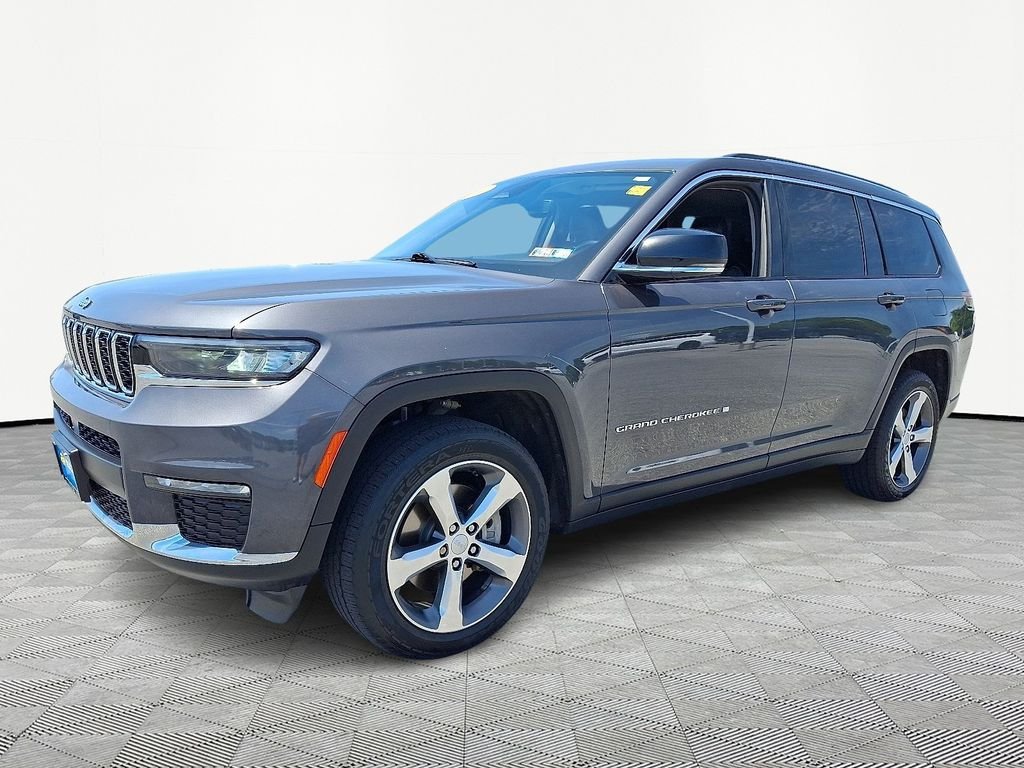 Used 2021 Gray Jeep Limited image 3