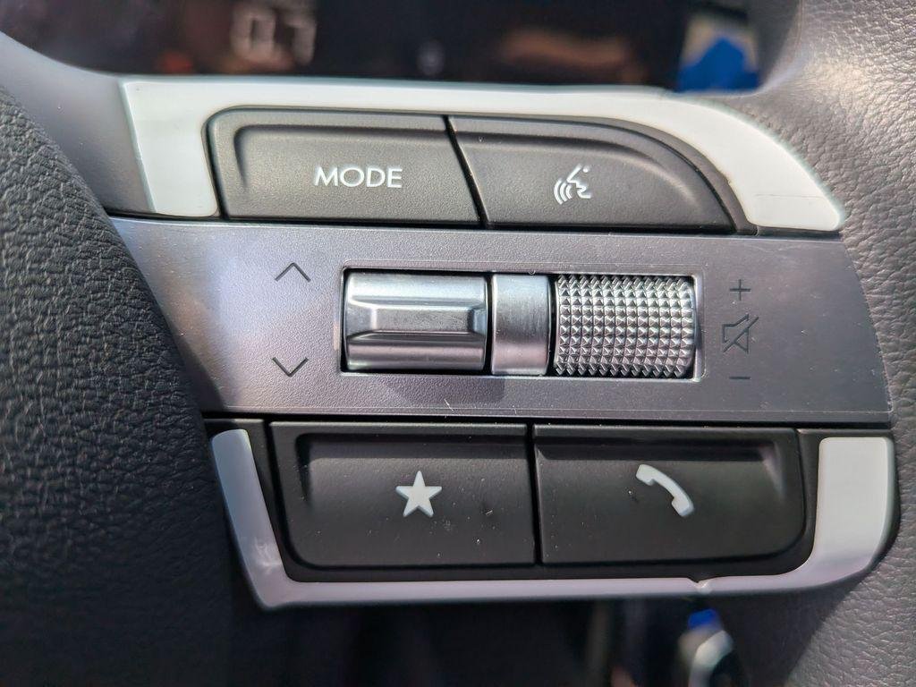 New 2026 White Hyundai SEL Plus FWD image 19