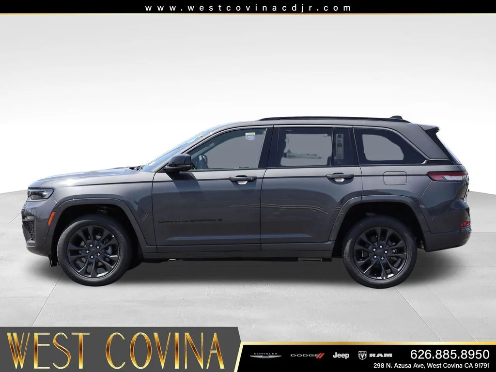 New 2026 Baltic Gray Metallic Clear-Coat Exterior Paint Jeep Limited Reserve image 9