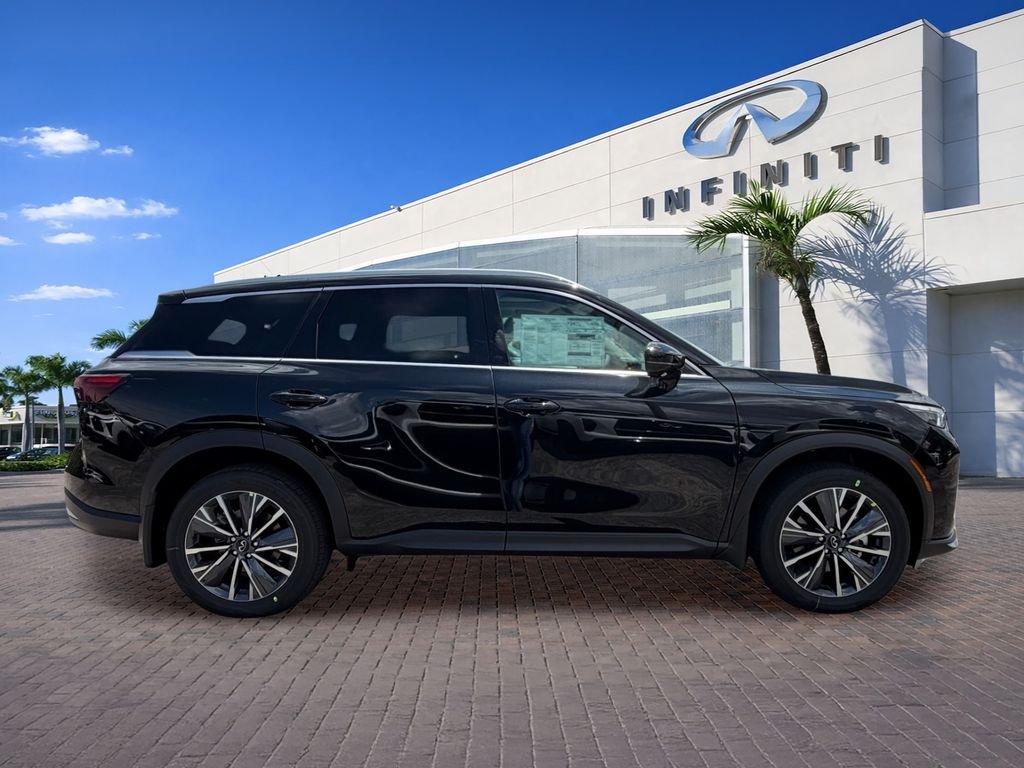 New 2027 MINERAL BLACK INFINITI Luxe AWD image 8