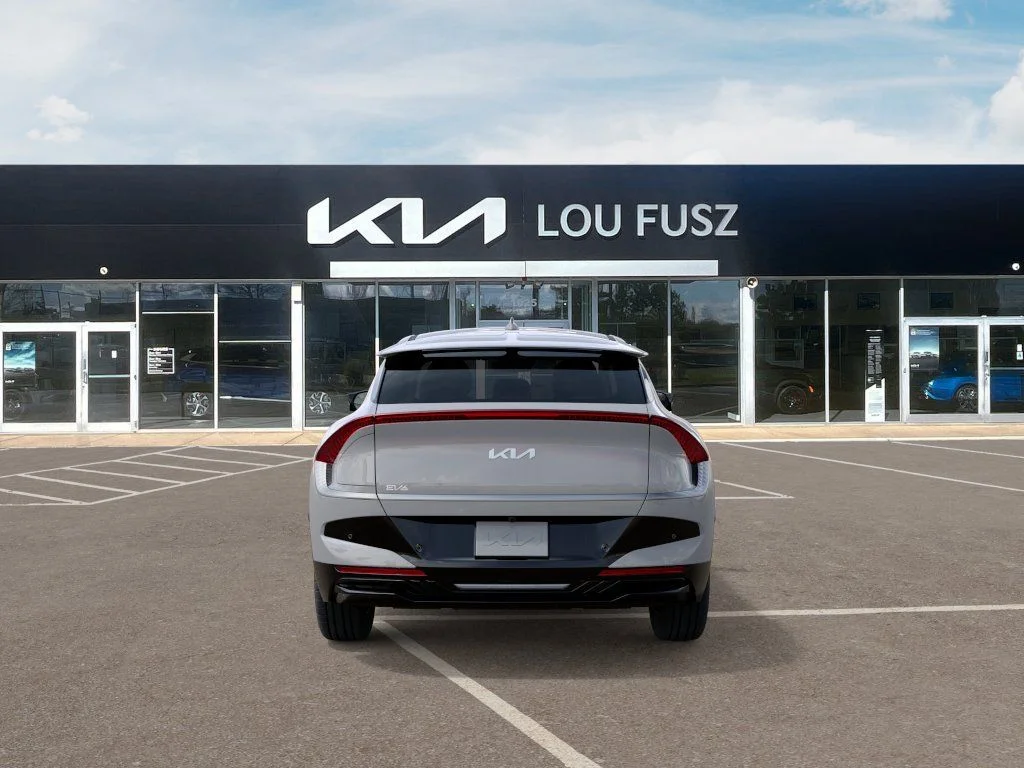New 2026 Wolf Gray Kia Light image 5