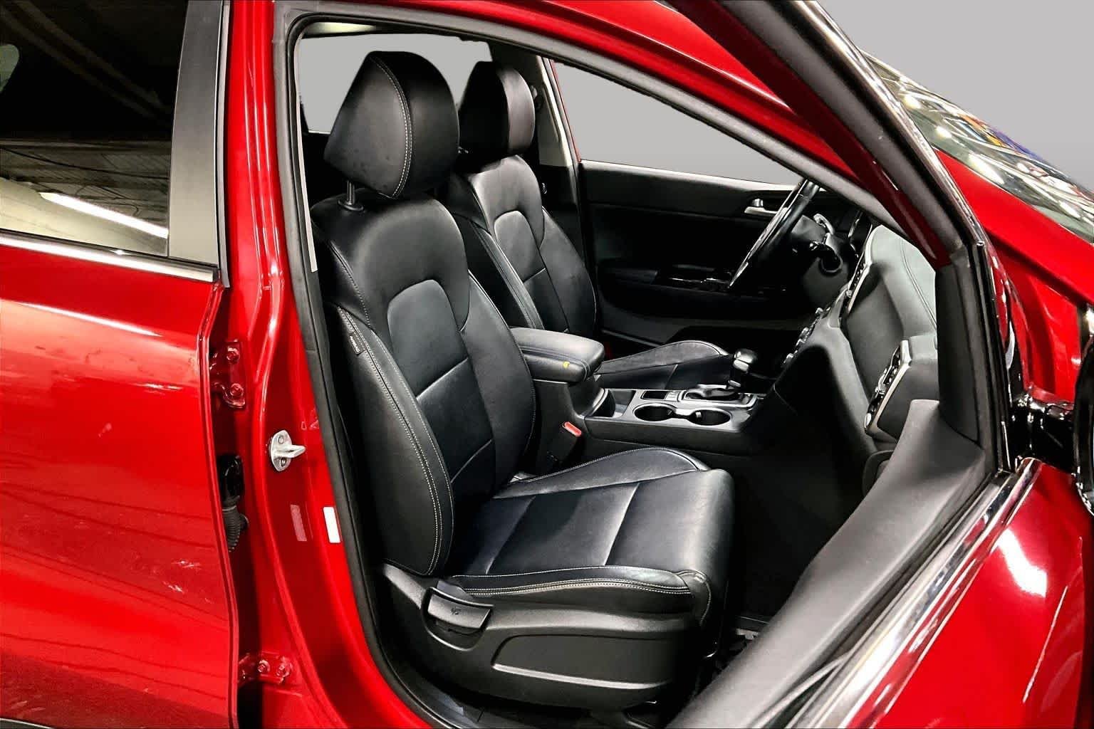 Used 2019 Hyper Red Kia EX image 8