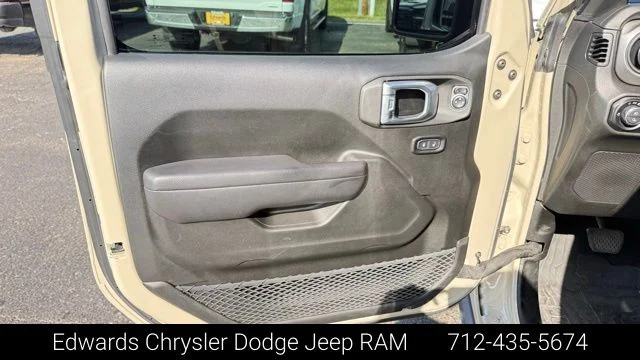 Used 2022 Beige Jeep Willys image 14