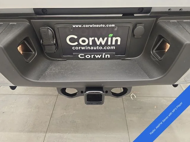 New 2026 Oxford White Ford F-250® XLT image 18