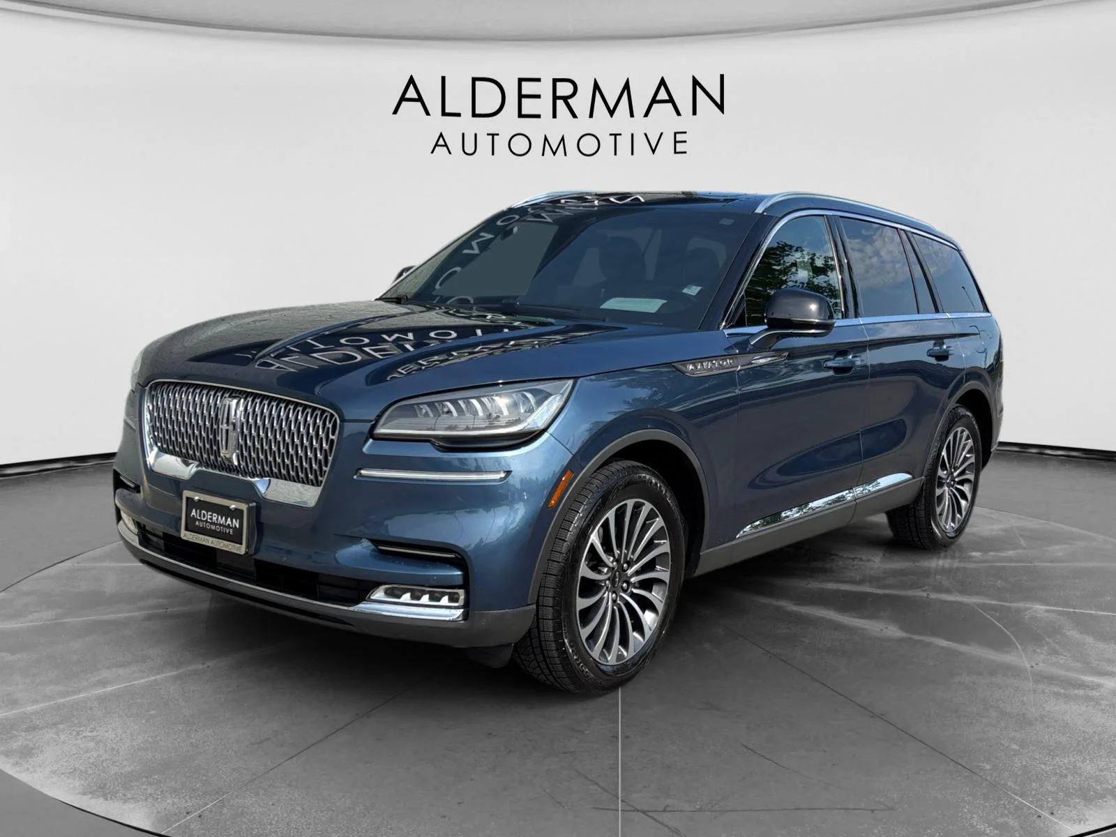 2020 Lincoln Aviator Reserve AWD's photo