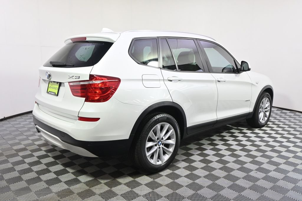 Used 2017 White Metallic BMW xDrive28i image 7