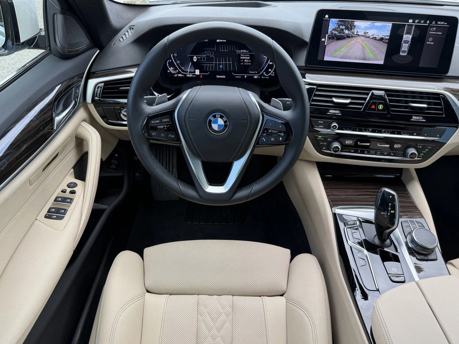 Certified Used 2023 Mineral White Metallic BMW 530e iPerformance image 14