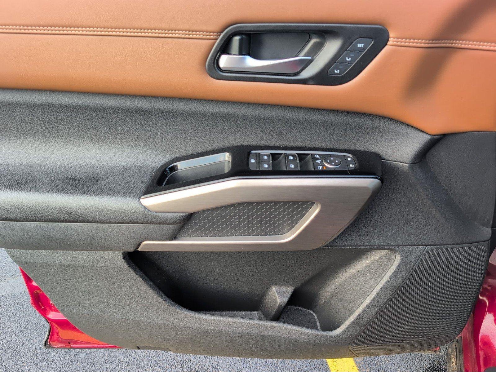 Used 2023 Scarlet Ember Tintcoat Nissan Platinum image 19