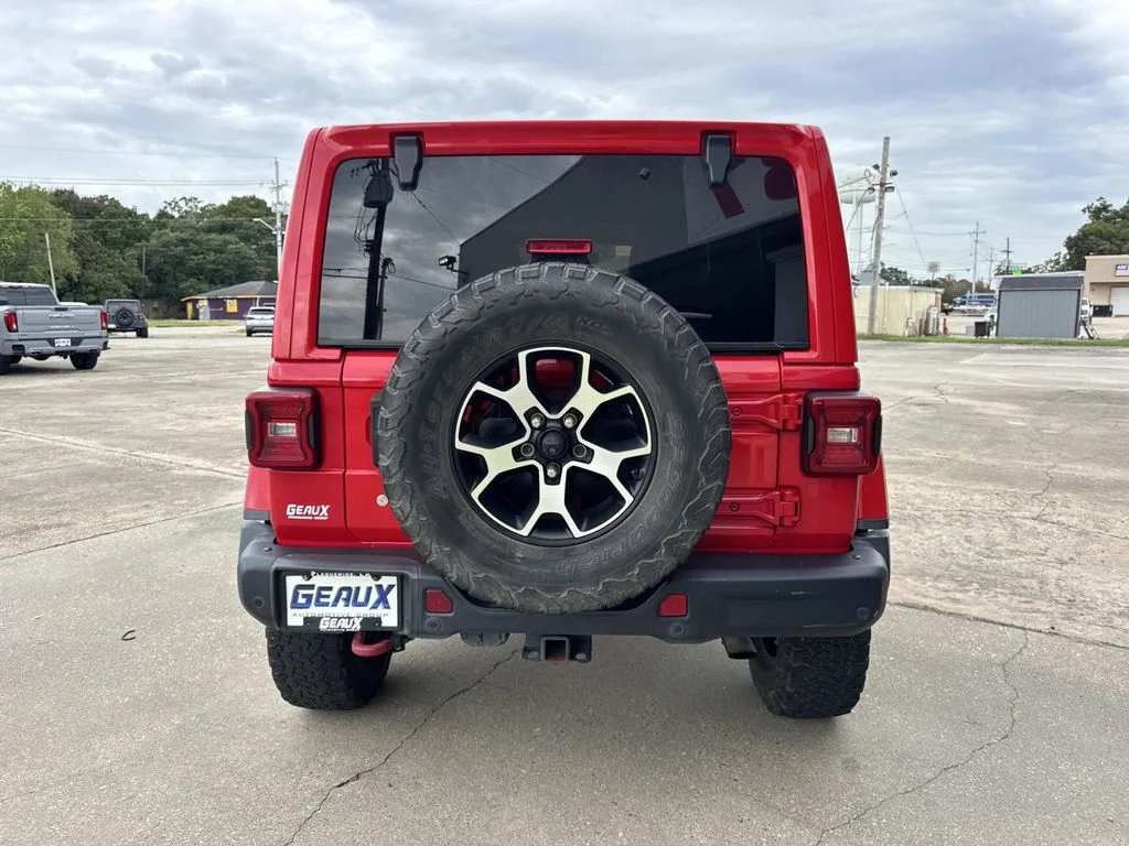 Used 2018 Red Jeep Unlimited Rubicon image 15