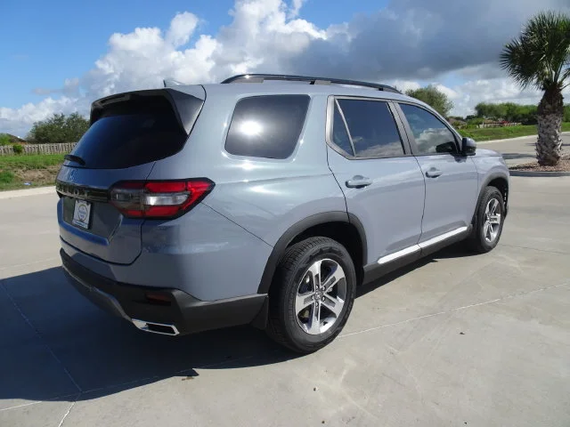 New 2026 Sonic Gray Pearl Honda EX-L image 4