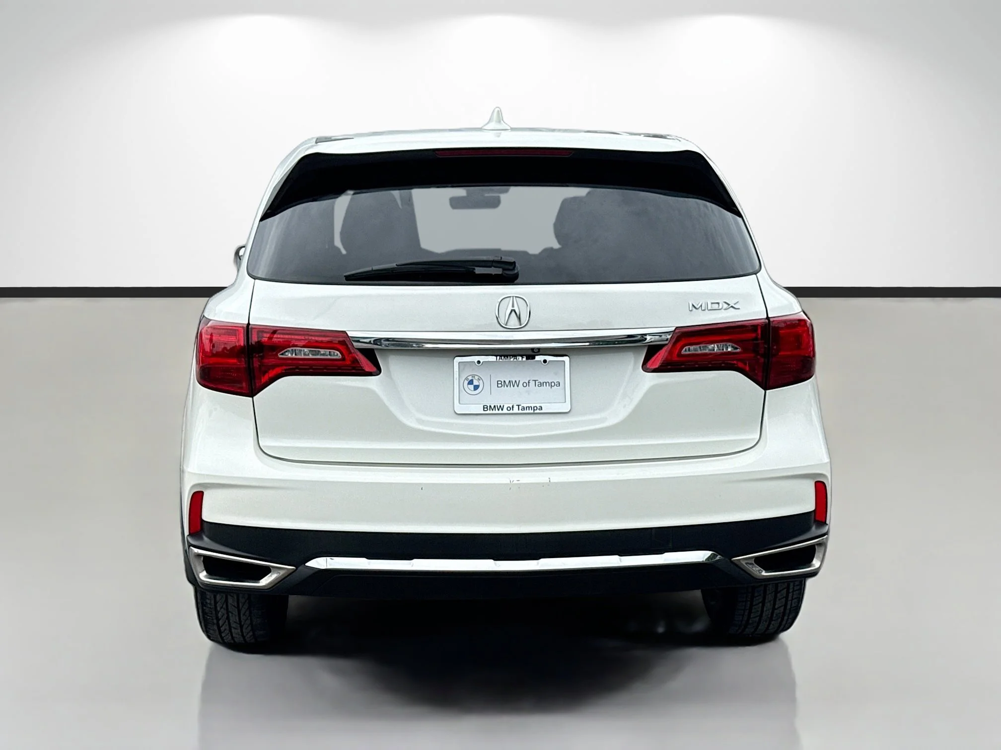 Used 2019 White Diamond Pearl Acura 3.5L image 4