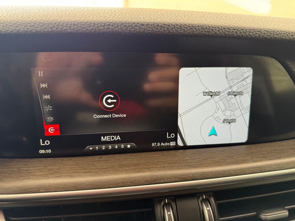 Used 2018 White Alfa Romeo Ti image 37