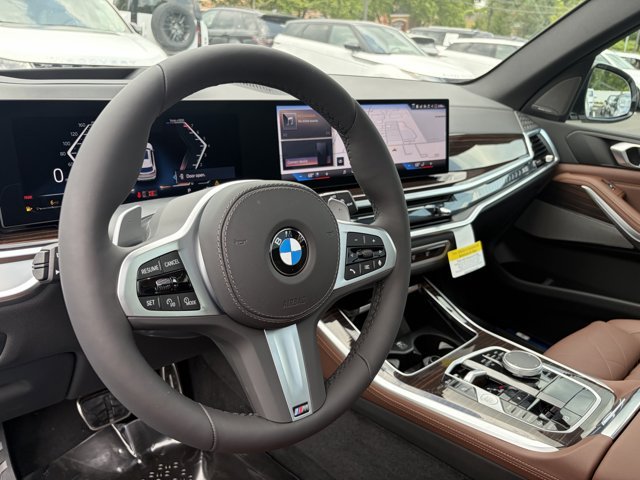 New 2026 Mineral White Metallic BMW xDrive40i image 12
