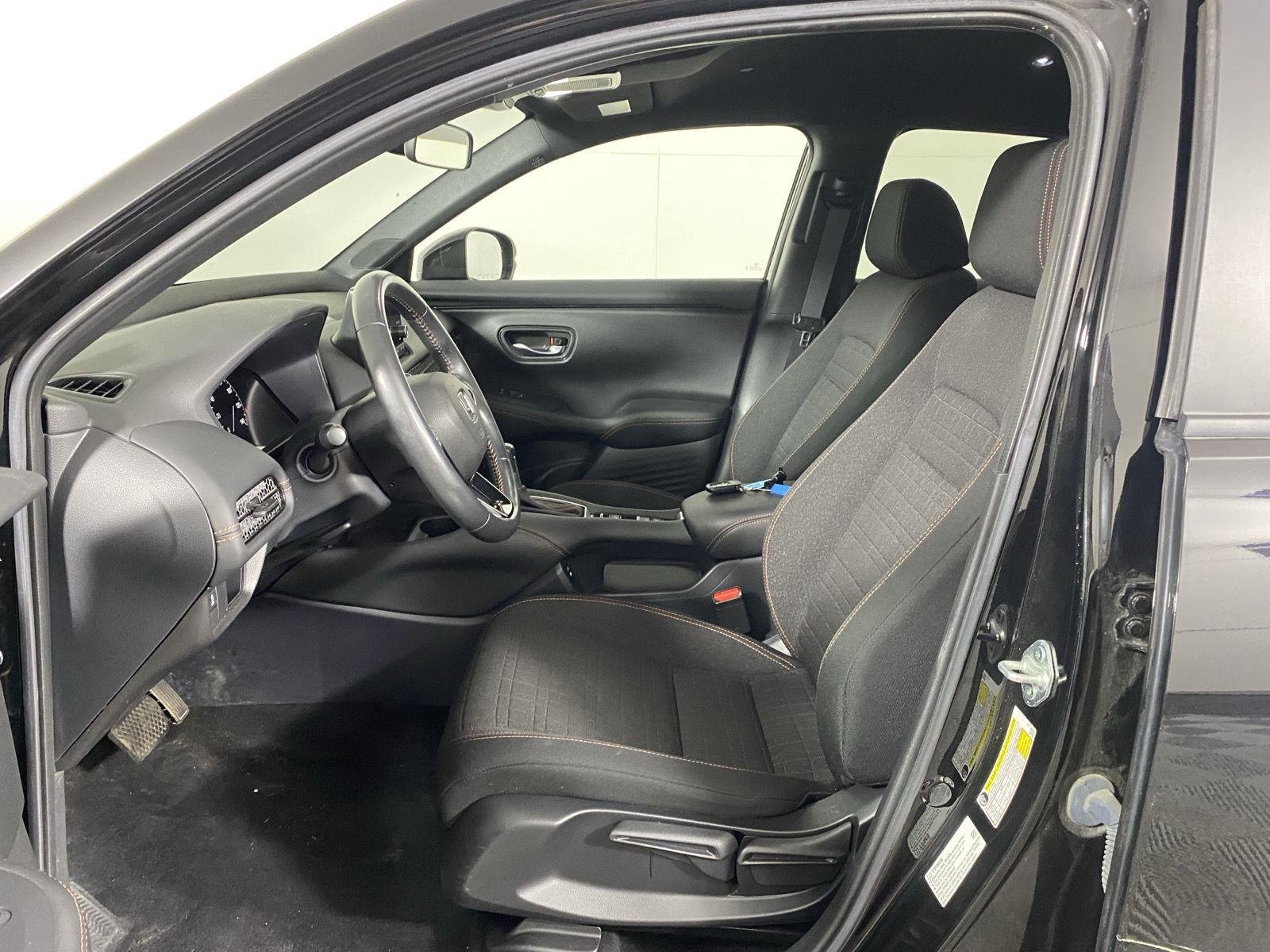 Used 2025 Crystal Black Pearl Honda Sport image 12