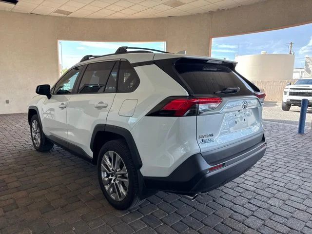 Used 2024 Pearl Toyota XLE Premium image 2