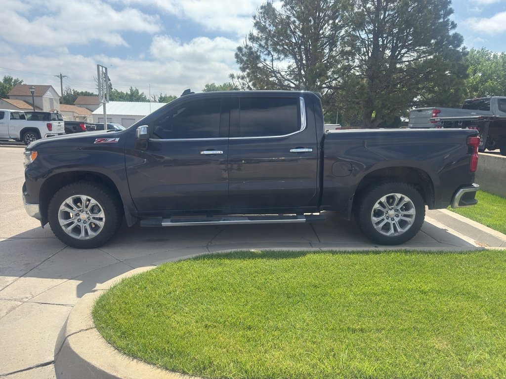 Used 2022 Dark Ash Metallic Chevrolet LTZ image 4