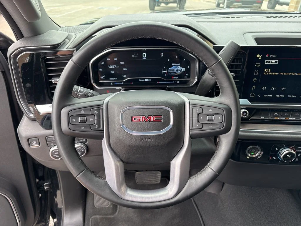 2024 GMC Sierra 1500 SLT - Photo 8