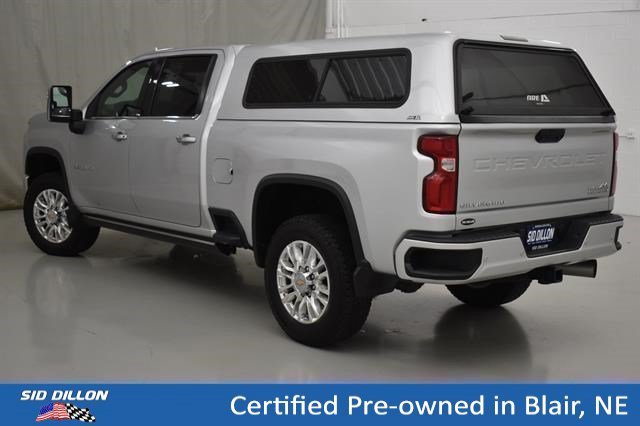 Used 2022 Silver Ice Metallic Chevrolet High Country image 15