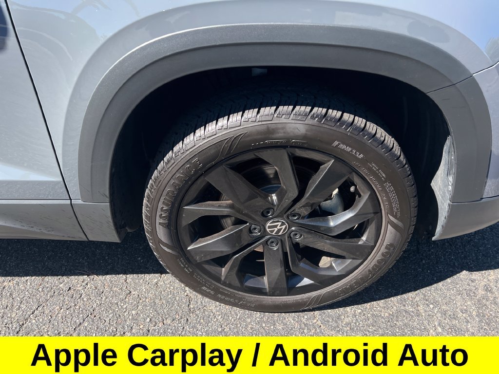 Certified Used 2023 Pure Gray Volkswagen 1.5T SE image 8