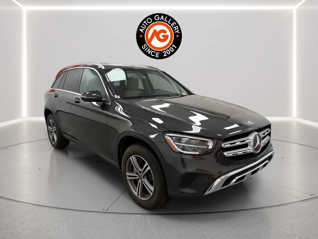 Used 2020 Gray Mercedes-Benz GLC 300 image 1
