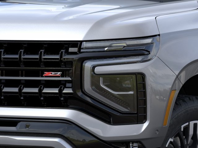 2027 Chevrolet Suburban Z71 - Photo 10