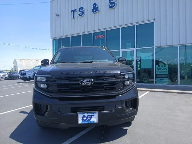 New 2026 Black Ford Platinum image 7