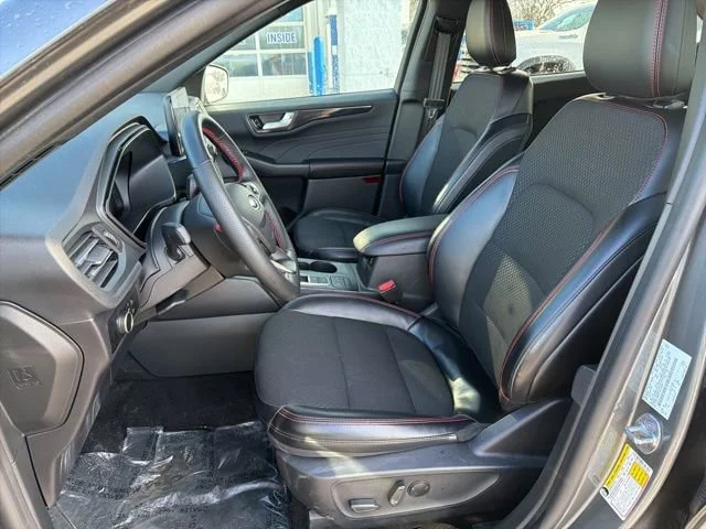 Used 2025 Gray Metal Ford ST-Line image 21