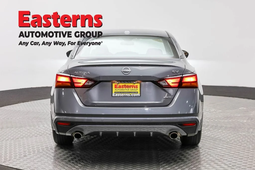 Used 2024 Gray Nissan 2.5 SV image 6