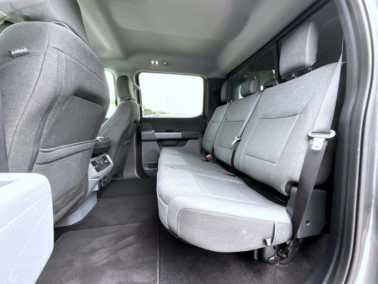 Used 2024 Gray Ford XLT image 23