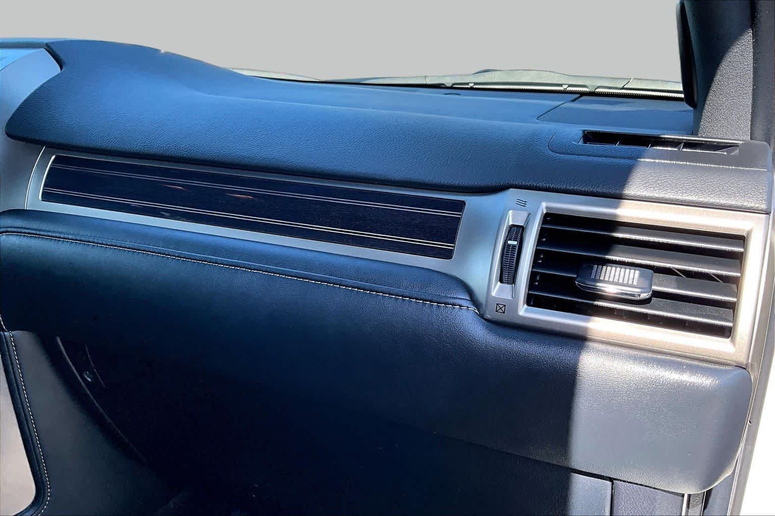 Used 2021 Starfire Pearl Lexus Premium image 17