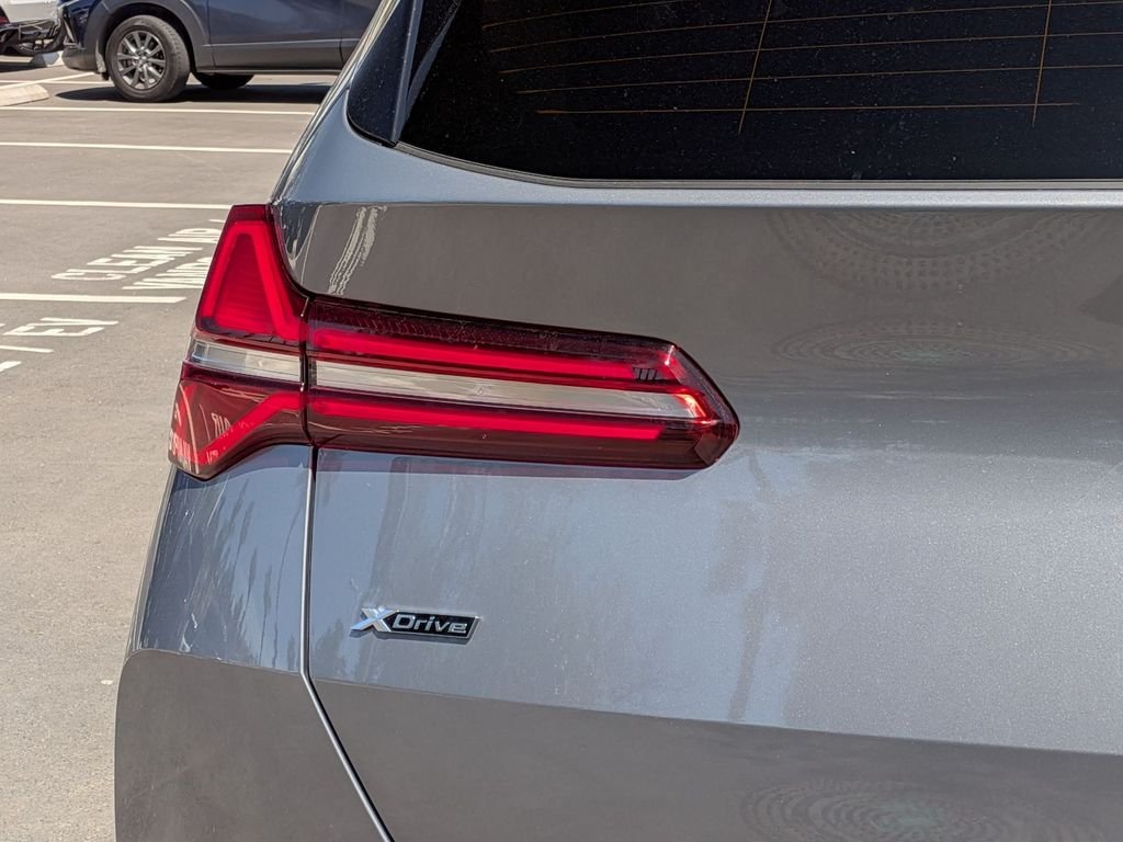 New 2026 Skyscraper Grey Metallic BMW 30 xDrive image 25