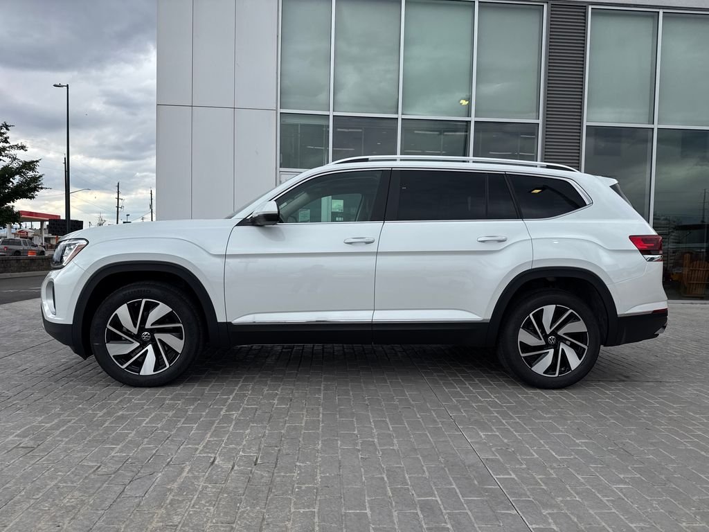 New 2026 Opal White Pearl Volkswagen 2.0T SEL image 3